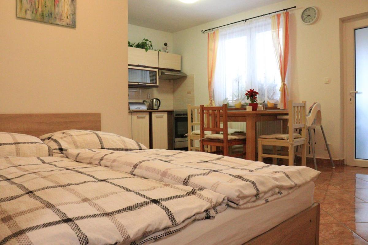 Apartman L M Kajov Exterior photo